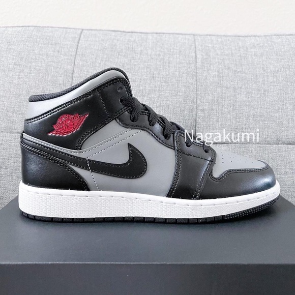 đŚ Nike Air Jordan 1 mid black grey shoes - Picture 4 of 4